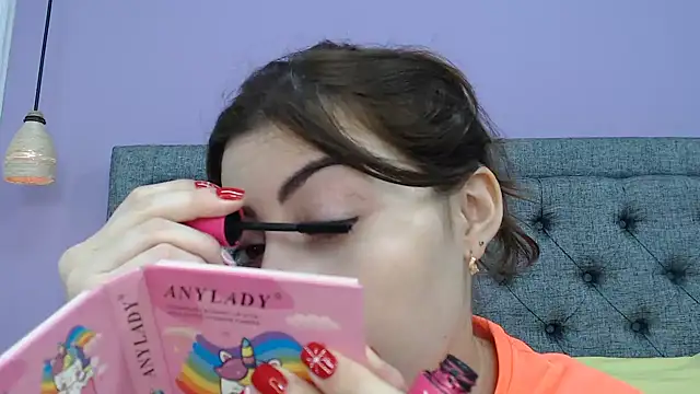 Snapshot of LilaSuni chatting on December 2024 02:11:01 PM LilaSuni online show from December 2024 02:11:01 PM