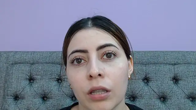 Snapshot of LilaSuni chatting on October 2025 06:18:02 PM LilaSuni online show from October 2025 06:18:02 PM