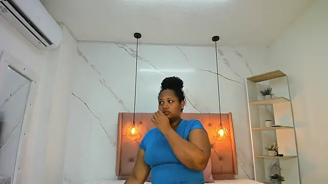 Snapshot of Belle_Brunette chatting on September 2025 10:21:02 PM Belle Brunette online show from September 2025 10:21:02 PM