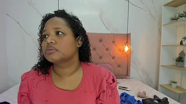 Belle Brunette online show from May 2026 12:02:01 PM