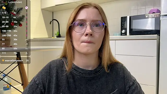 Snapshot of Jaquesxxx chatting on January 2025 04:17:01 PM Jaquesxxx online show from January 2025 04:17:01 PM