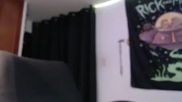 Snapshot of shy_katy_ chatting on December 2024 10:46:02 PM shy katy online show from December 2024 10:46:02 PM