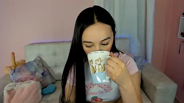 Snapshot of tinysara chatting on March 2025 04:33:02 PM tinysara online show from March 2025 04:33:02 PM