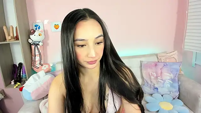 Snapshot of tinysara chatting on September 2025 04:12:02 PM tinysara online show from September 2025 04:12:02 PM