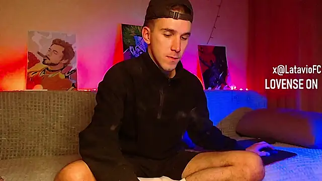 Midnighter  online show from February 2025 04:03:02 AM