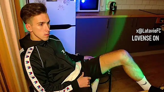 Midnighter  online show from September 2025 07:15:02 PM