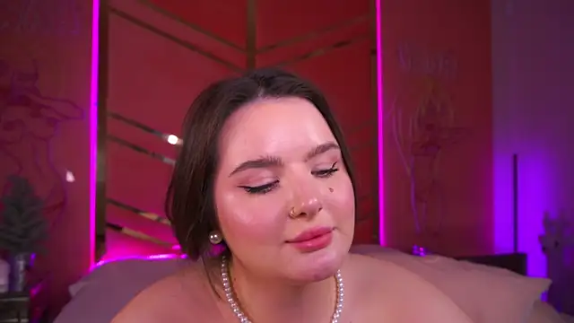 CuteAmberr online show from December 2024 05:14:02 AM