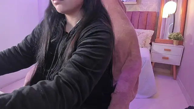 scarlet miller1 online show from October 2025 11:54:02 AM