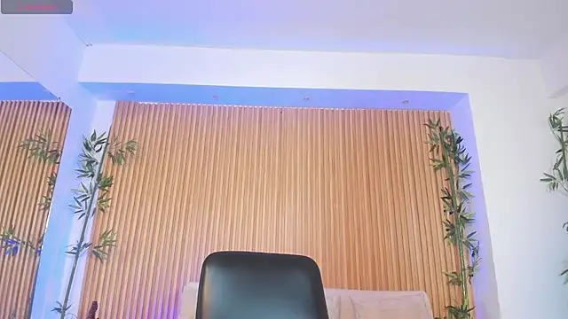 charlottewhitte online show from October 2025 11:33:02 AM