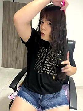 Violetacam 05 online show from October 2025 07:39:01 AM