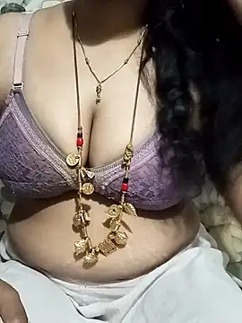 Snapshot of tuttifrutti17 chatting on January 2025 03:36:02 AM tuttifrutti17 online show from January 2025 03:36:02 AM