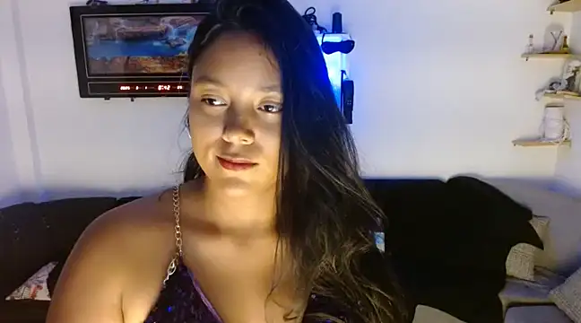 Chiara petterson online show from March 2025 05:42:01 AM