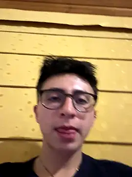 CamiRojas boy online show from September 2025 04:45:02 AM