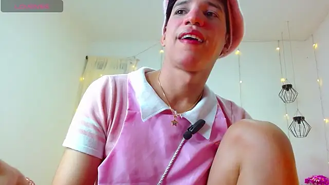 Ariel Femboy  online show from February 2025 12:20:02 AM