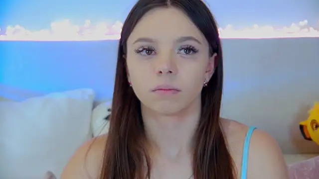 Snapshot of ElisabethDavis chatting on March 2025 11:04:02 PM ElisabethDavis online show from March 2025 11:04:02 PM