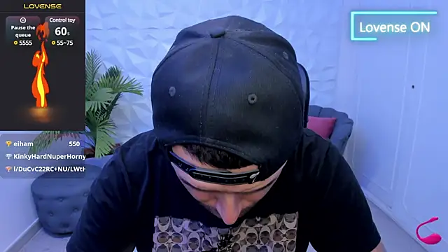 Snapshot of jhon_bear03 chatting on February 2025 05:26:02 PM jhon bear03 online show from February 2025 05:26:02 PM