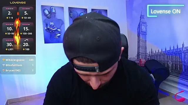 Snapshot of jhon_bear03 chatting on March 2025 02:33:02 PM jhon bear03 online show from March 2025 02:33:02 PM