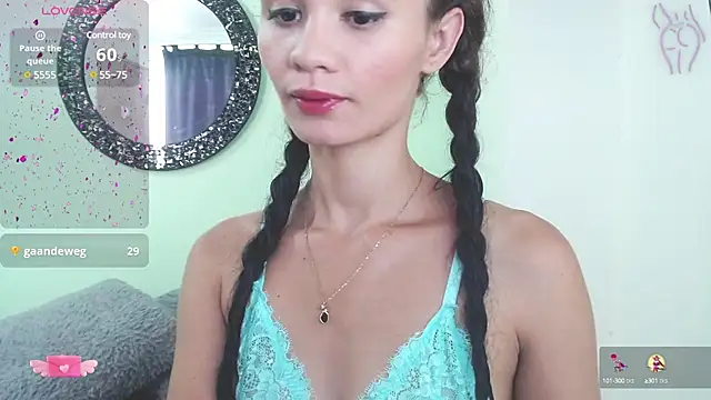 Snapshot of Sofia_Franco_ chatting on January 2025 07:15:01 PM Sofia Franco online show from January 2025 07:15:01 PM