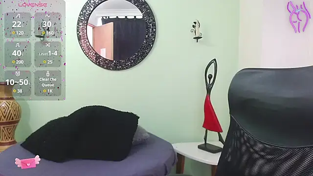 Snapshot of Sofia_Franco_ chatting on March 2025 06:11:02 PM Sofia Franco online show from March 2025 06:11:02 PM