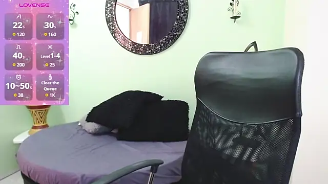 Snapshot of Sofia_Franco_ chatting on March 2025 06:40:02 PM Sofia Franco online show from March 2025 06:40:02 PM