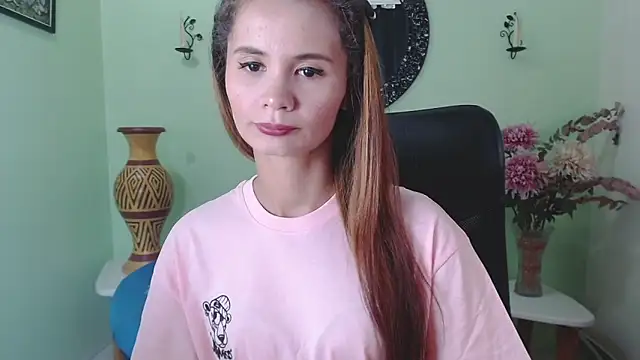 Snapshot of Sofia_Franco_ chatting on September 2025 06:56:02 PM Sofia Franco online show from September 2025 06:56:02 PM