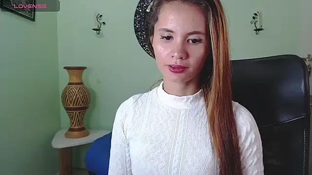 Snapshot of Sofia_Franco_ chatting on September 2025 07:19:02 PM Sofia Franco online show from September 2025 07:19:02 PM