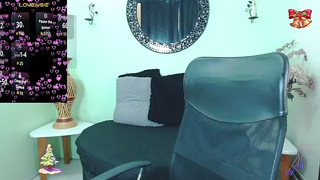 Snapshot of Sofia_Franco_ chatting on November 2025 07:27:01 PM Sofia Franco online show from November 2025 07:27:01 PM