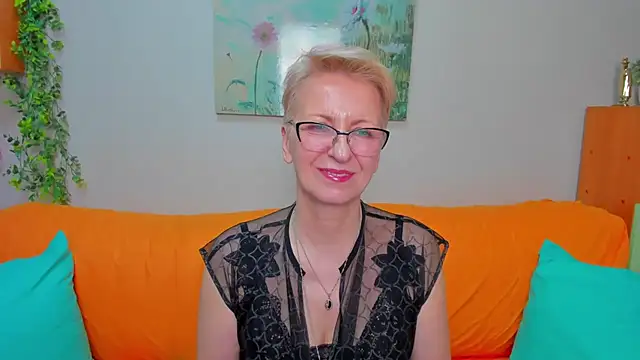 Snapshot of iamyourdream89 chatting on April 2026 11:07:01 PM iamyourdream89 online show from April 2026 11:07:01 PM