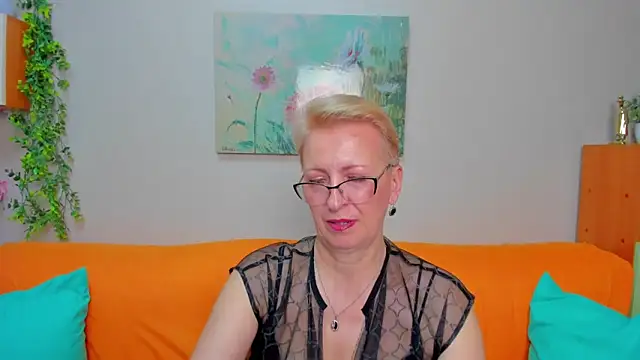 Snapshot of iamyourdream89 chatting on May 2026 10:43:02 AM iamyourdream89 online show from May 2026 10:43:02 AM