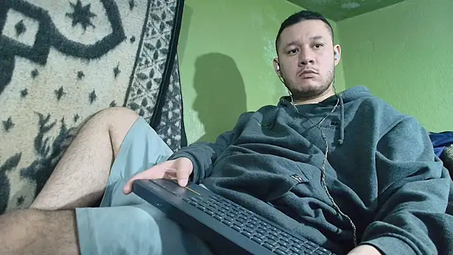 sweet cock28 online show from October 2025 03:32:01 PM