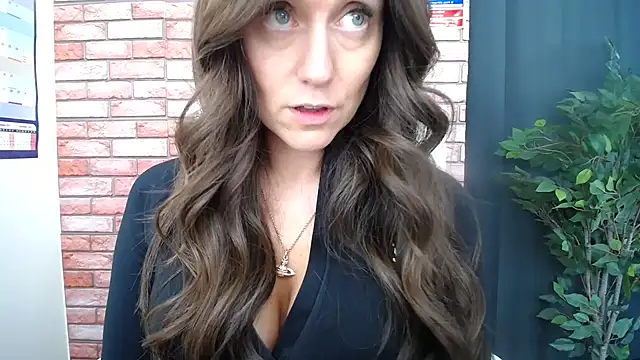 Snapshot of HarleyRebz chatting on November 2025 01:04:02 PM HarleyRebz online show from November 2025 01:04:02 PM