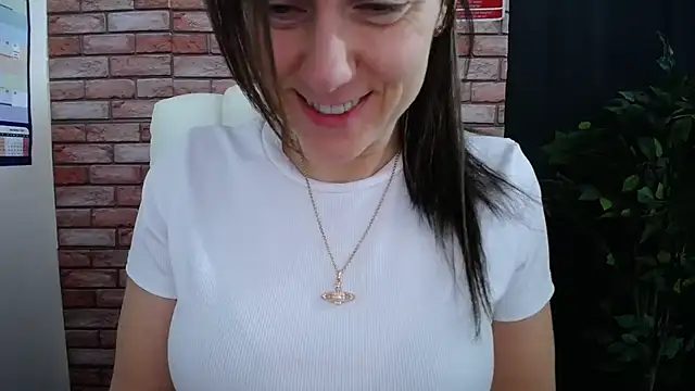 Snapshot of HarleyRebz chatting on December 2025 07:57:02 AM HarleyRebz online show from December 2025 07:57:02 AM