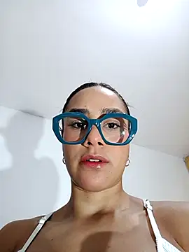 Amber Etan online show from March 2026 02:42:02 PM