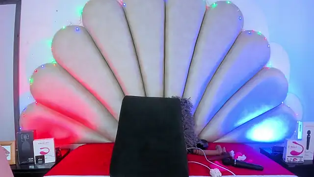 Snapshot of Natasha__Blue chatting on March 2025 08:16:01 PM Natasha Blue online show from March 2025 08:16:01 PM