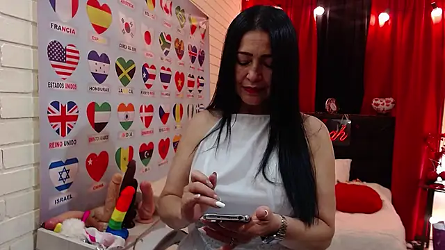 Sarah teiku online show from January 2025 06:27:02 PM