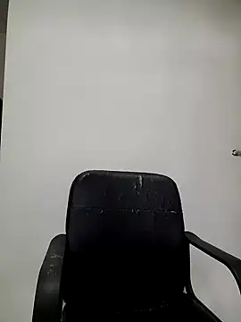 Snapshot of axeldaviid chatting on November 2025 04:57:02 PM axeldaviid online show from November 2025 04:57:02 PM