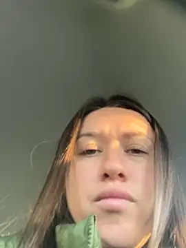 Cherry Beauty online show from October 2025 07:33:01 AM