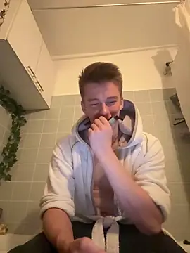 Toyjungee online show from October 2025 09:02:01 PM