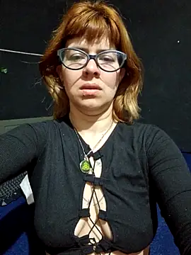 Carlafoxxx online show from September 2025 01:27:01 PM