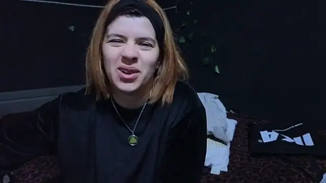 Carlafoxxx online show from November 2025 12:55:01 PM