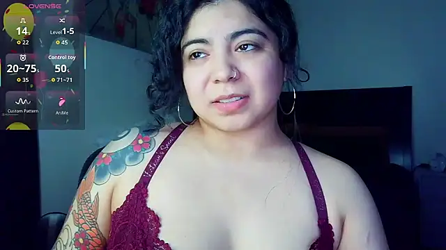 kimmiakiss22 online show from November 2025 06:25:02 AM