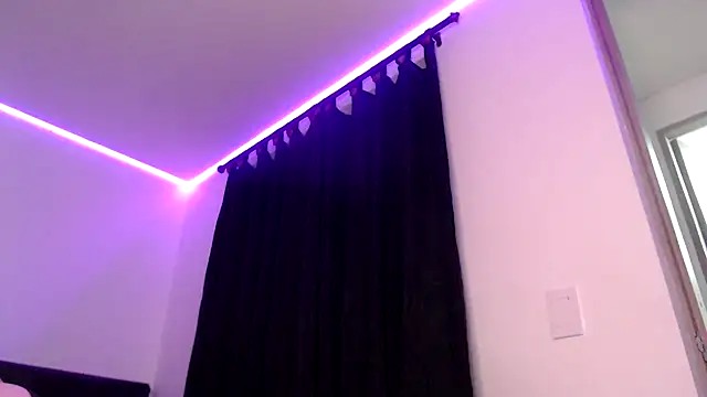 Snapshot of dolcemacca chatting on March 2025 02:16:02 AM dolcemacca online show from March 2025 02:16:02 AM