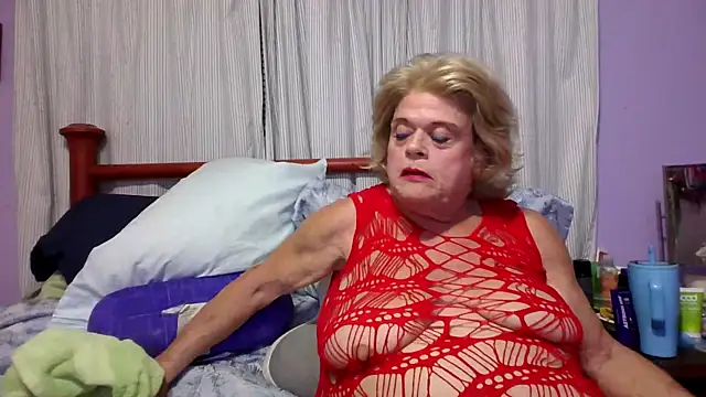 Snapshot of BigClitMelody chatting on September 2025 11:41:01 PM BigClitMelody online show from September 2025 11:41:01 PM