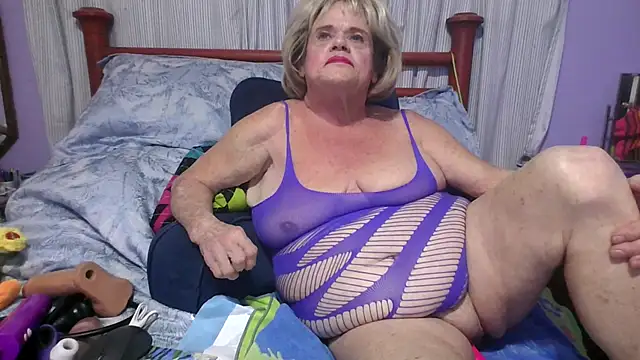 Snapshot of BigClitMelody chatting on January 2026 11:52:01 PM BigClitMelody online show from January 2026 11:52:01 PM