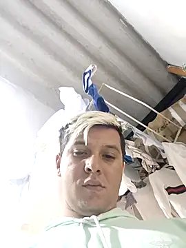 Snapshot of catire2323 chatting on November 2025 02:44:01 AM catire2323 online show from November 2025 02:44:01 AM