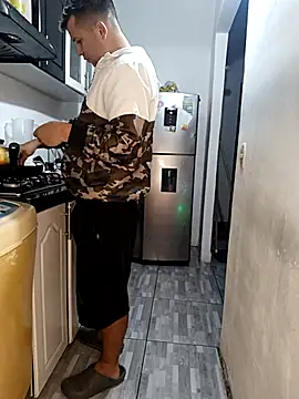 Snapshot of catire2323 chatting on November 2025 03:16:02 AM catire2323 online show from November 2025 03:16:02 AM