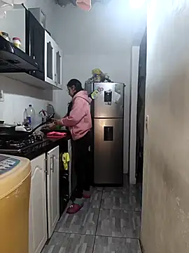 Snapshot of catire2323 chatting on November 2025 12:35:02 AM catire2323 online show from November 2025 12:35:02 AM