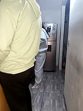 Snapshot of catire2323 chatting on April 2026 12:54:02 AM catire2323 online show from April 2026 12:54:02 AM