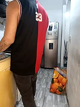 Snapshot of catire2323 chatting on April 2026 01:45:01 AM catire2323 online show from April 2026 01:45:01 AM