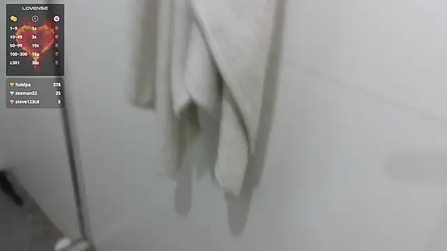 Snapshot of mini_kunis chatting on February 2025 09:56:01 PM mini kunis online show from February 2025 09:56:01 PM